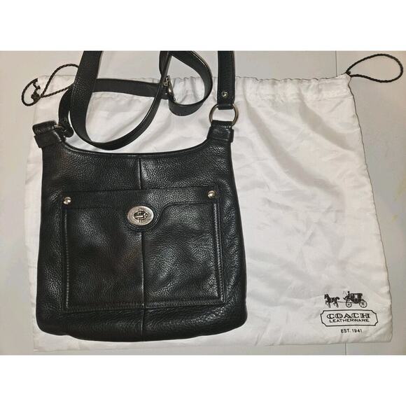 COACH F16533 Penelope Turnlock Black Pebbled Leather Crossbody EUC 11x10 - Picture 2 of 12